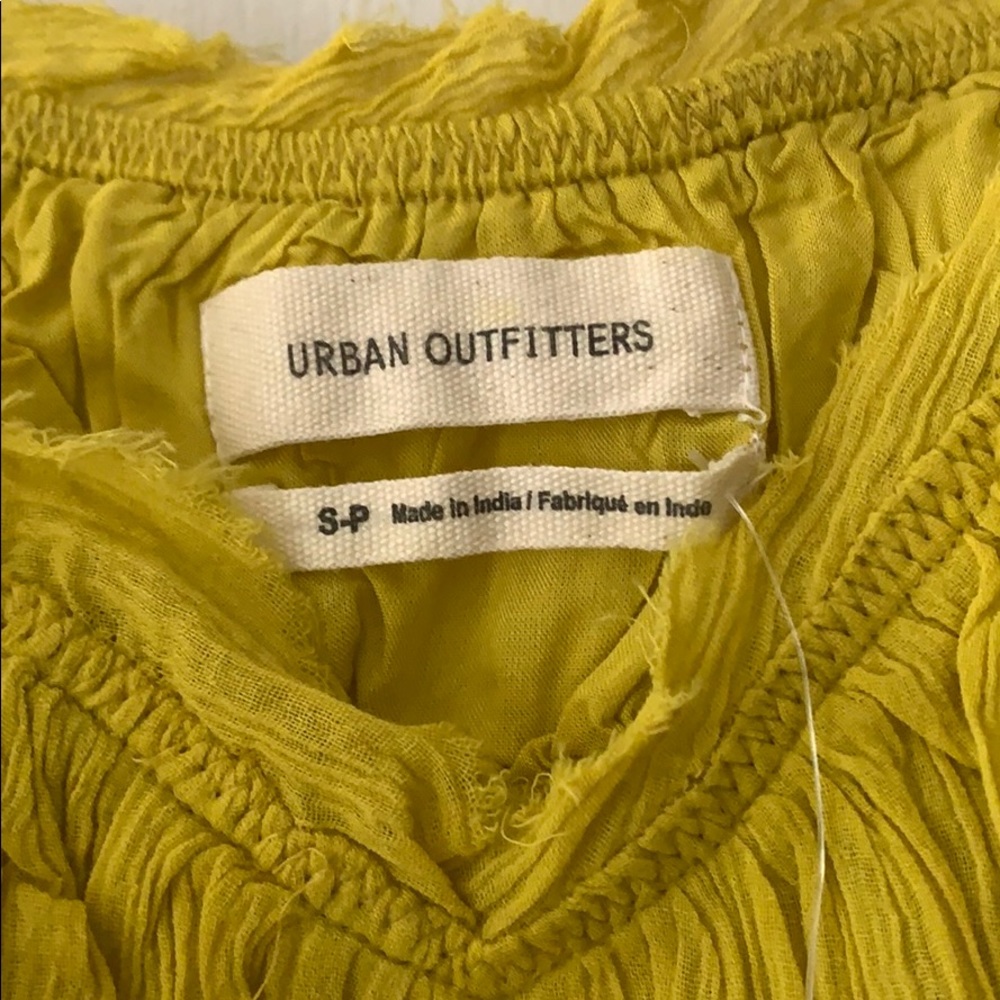 NWT urban outfitters ruffled tank - Picture 5 of 5